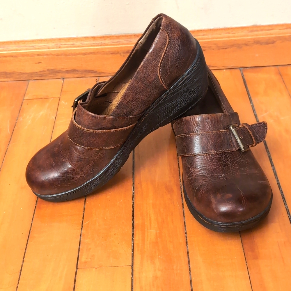 BOC Leather Clogs